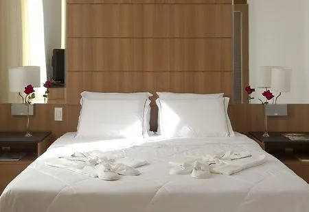 Quality & Morrison's I Hotel